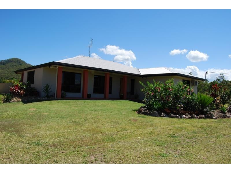 165 Smarts Road, Koumala QLD 4738