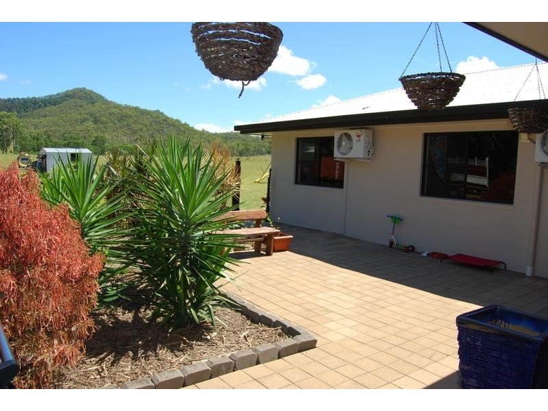 165 Smarts Road, Koumala QLD 4738