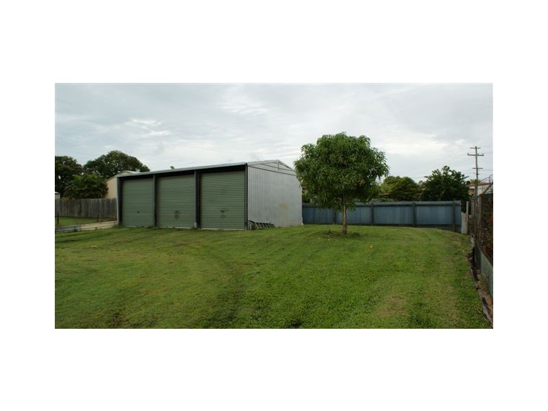 32 Beach Road, Sarina QLD 4737