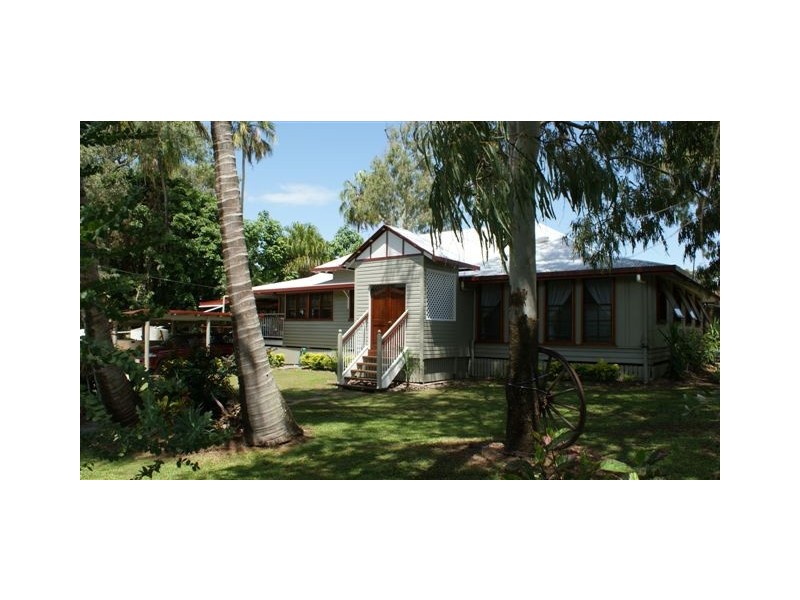 11 Armstrong Beach Road, Sarina QLD 4737