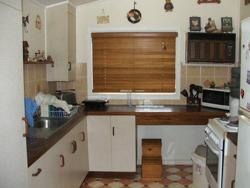 1 Langdon Street, Sarina QLD 4737