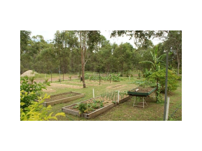 9 Kinnaird Street, St Lawrence QLD 4707