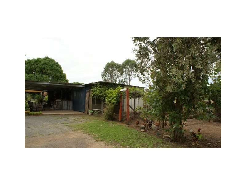 9 Kinnaird Street, St Lawrence QLD 4707