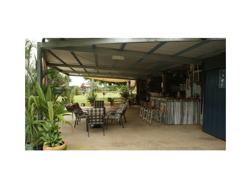 9 Kinnaird Street, St Lawrence QLD 4707