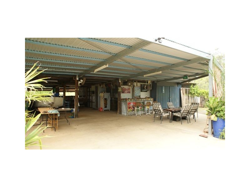 9 Kinnaird Street, St Lawrence QLD 4707