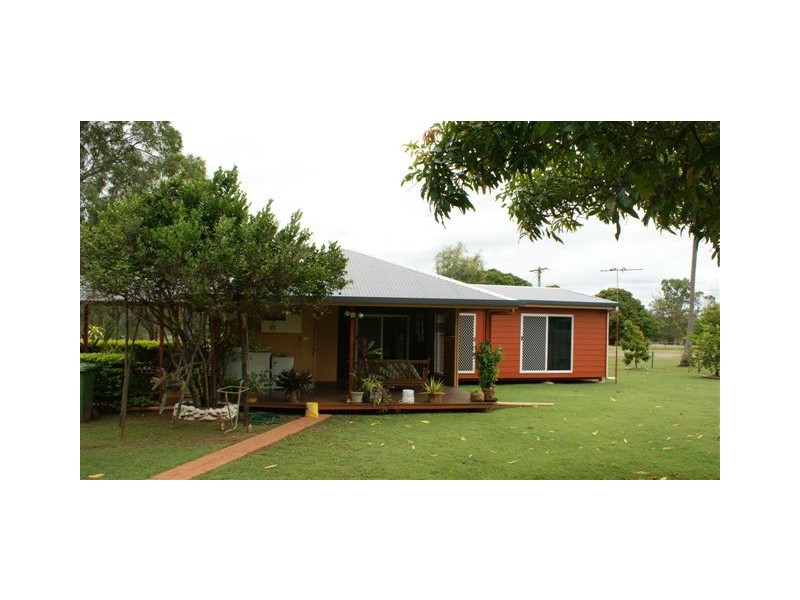 9 Kinnaird Street, St Lawrence QLD 4707