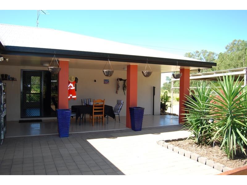 165 Smart Road, Koumala QLD 4738