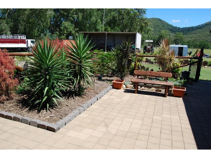 165 Smart Road, Koumala QLD 4738