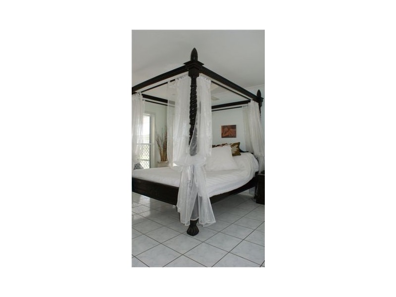 25 Captain Blackwood Drive, Sarina Beach QLD 4737