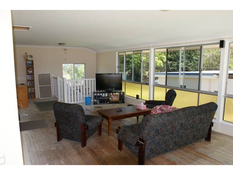 42 Webb Road, Sarina QLD 4737