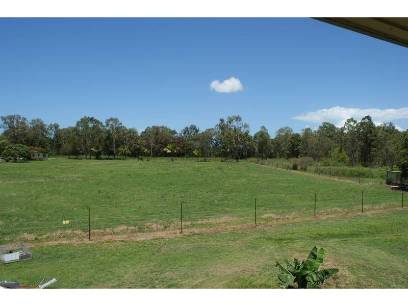 42 Webb Road, Sarina QLD 4737