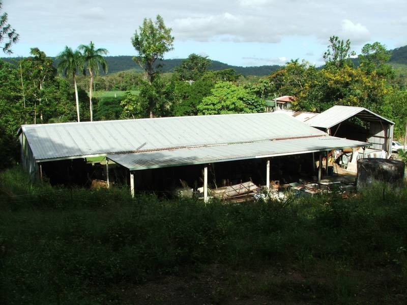 408 Range Road, Sarina QLD 4737