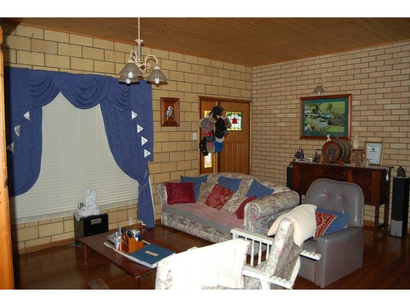 43 Grieshaber Drive, Sarina QLD 4737