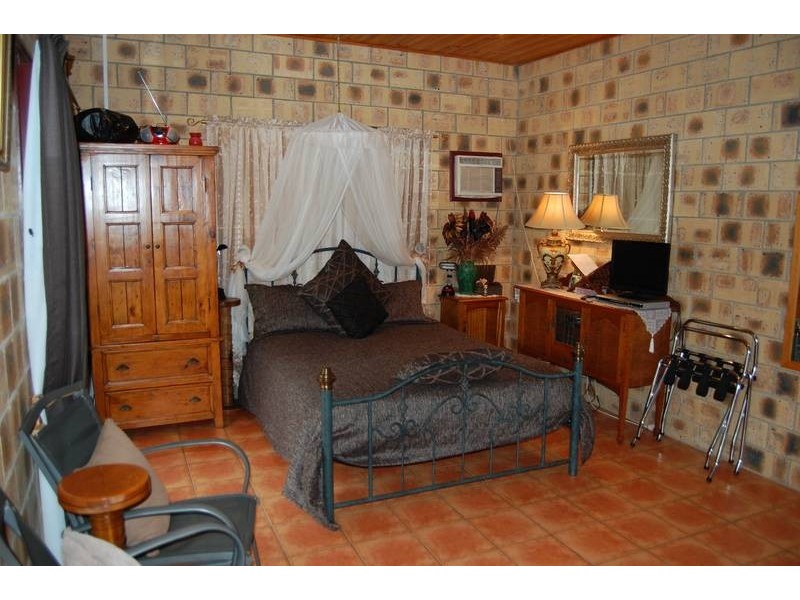 43 Grieshaber Drive, Sarina QLD 4737