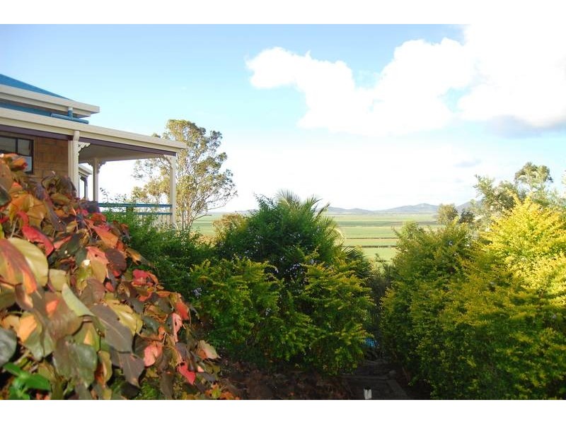 43 Grieshaber Drive, Sarina QLD 4737