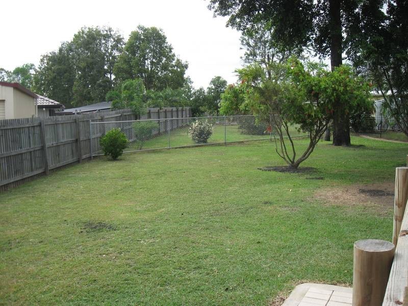 2/14 Elizabeth Street, Sarina QLD 4737