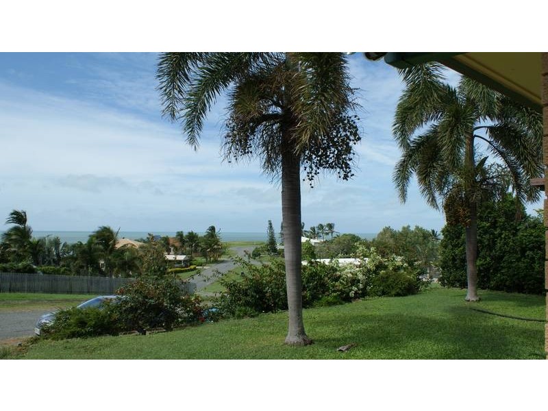 11 Hillside Drive, Grasstree Beach QLD 4740