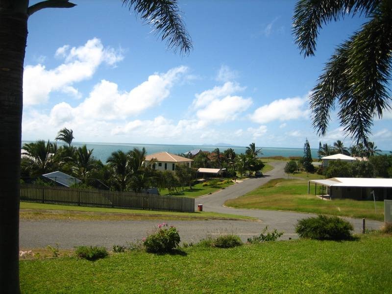 11 Hillside Drive, Grasstree Beach QLD 4740