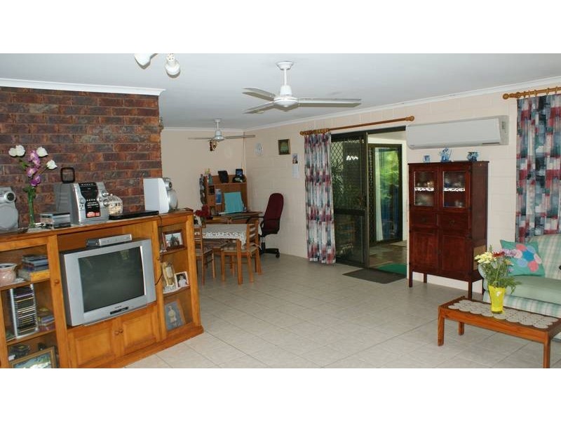 11 Hillside Drive, Grasstree Beach QLD 4740