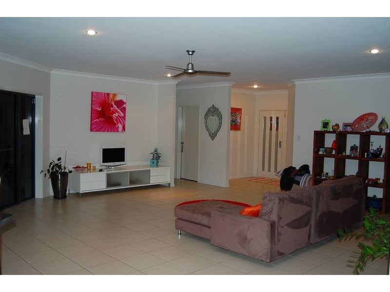 7 Ulysses Way, Sarina QLD 4737