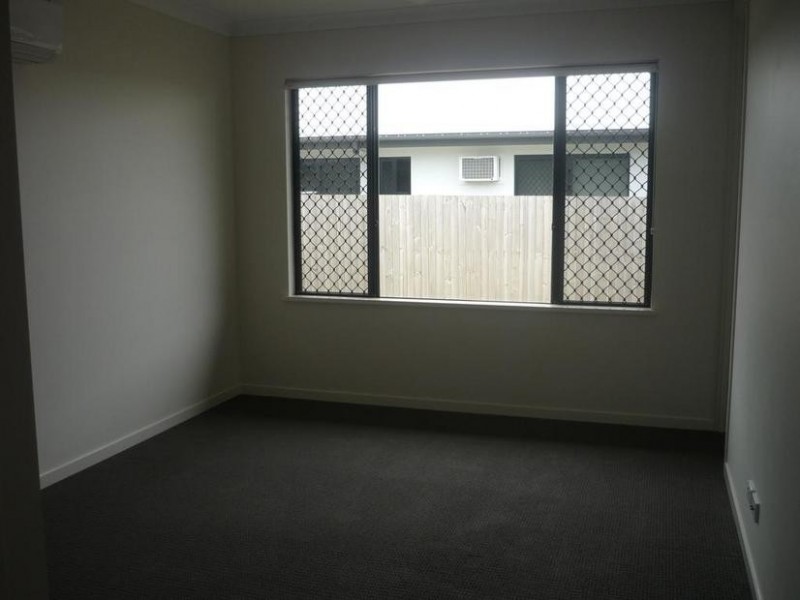33 Pacific Avenue, Sarina QLD 4737