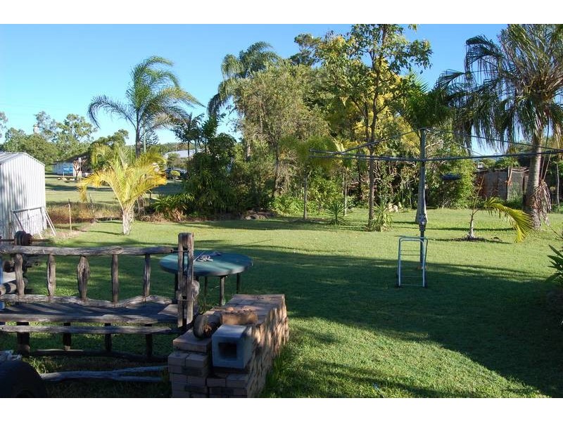7 Leslie Street, Sarina QLD 4737