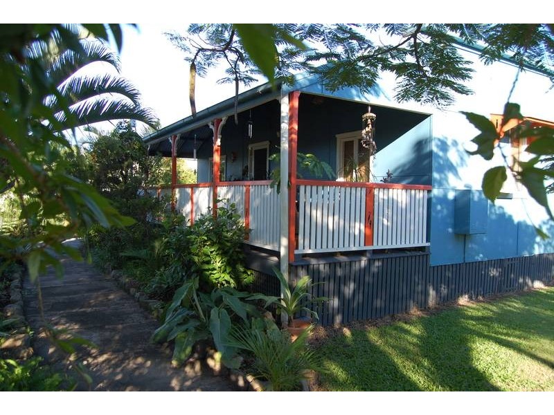 7 Leslie Street, Sarina QLD 4737