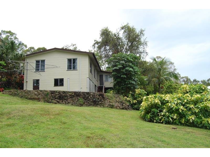 39 Leslie Street, Sarina QLD 4737