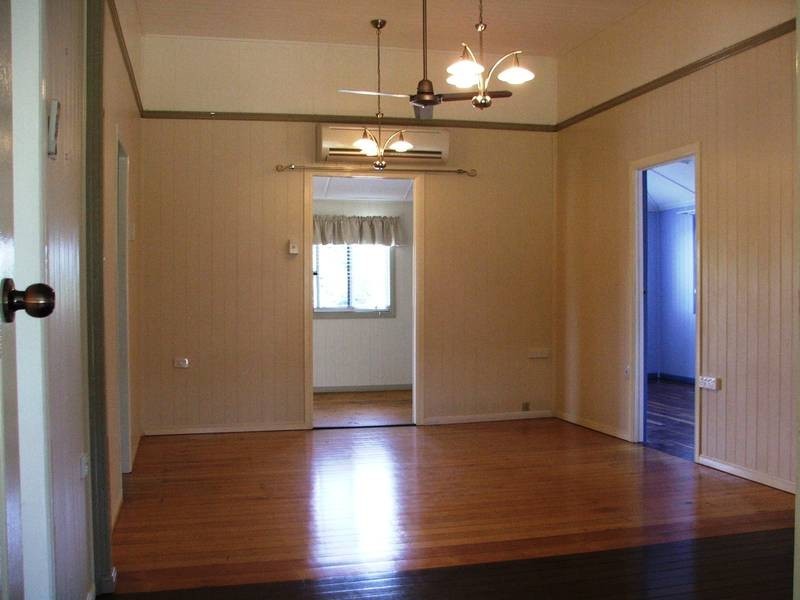 2 Hill Street, Sarina QLD 4737