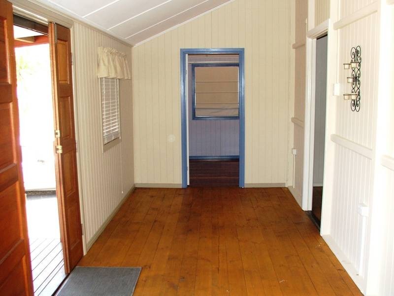 2 Hill Street, Sarina QLD 4737