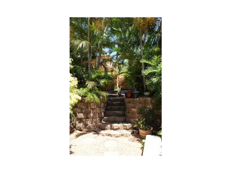 9 Hillside Drive, Mackay QLD 4740