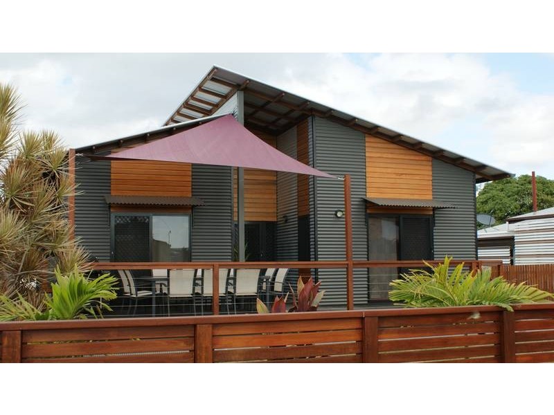 8 Holmes Avenue, Mackay QLD 4740