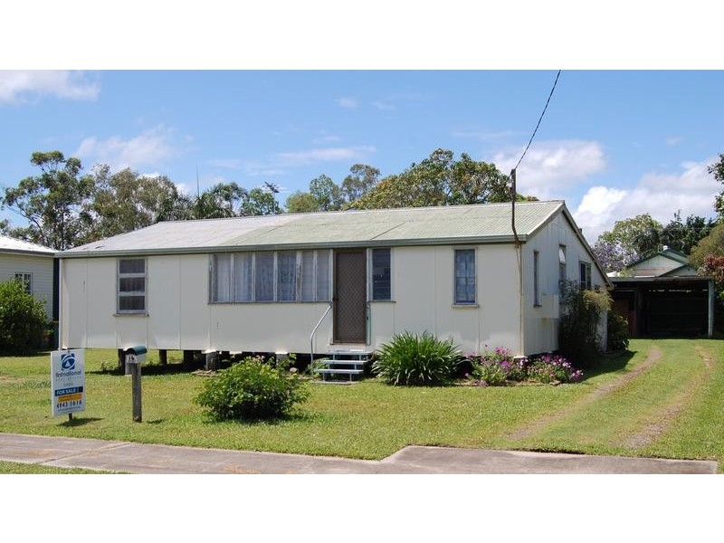 16 Phillip Street, Sarina QLD 4737