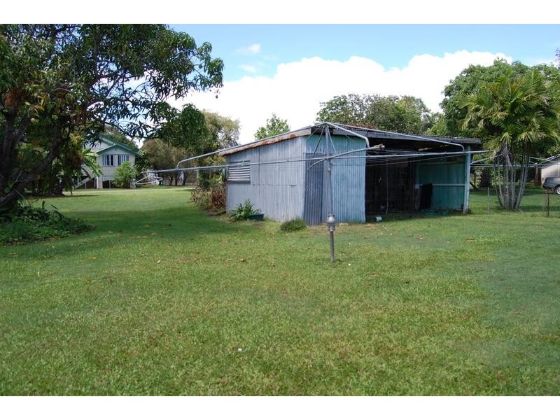 16 Phillip Street, Sarina QLD 4737