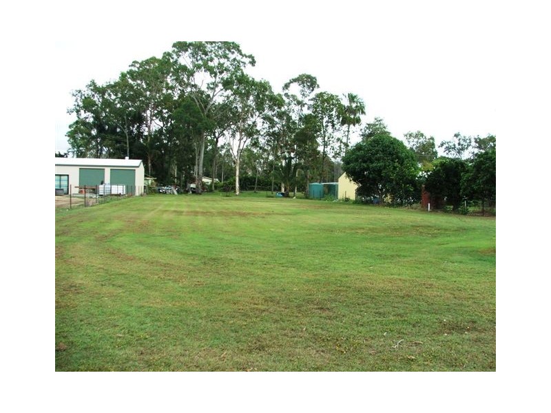 27 Swan Street, Armstrong Beach QLD 4737