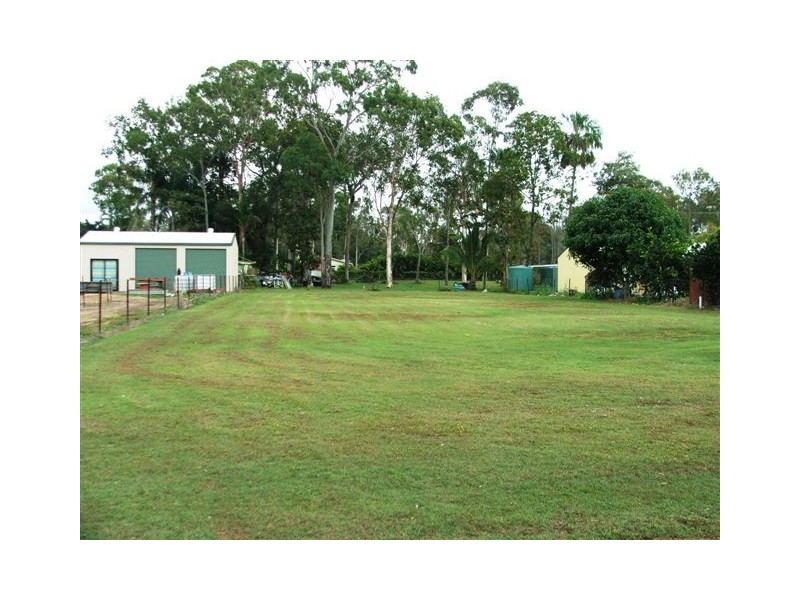 27 Swan Street, Armstrong Beach QLD 4737