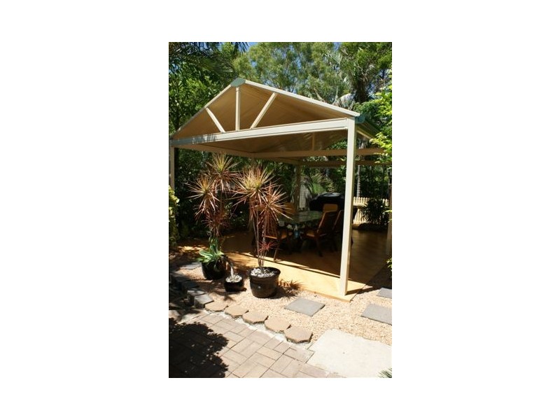 9 Hillside Drive, Grasstree Beach QLD 4740