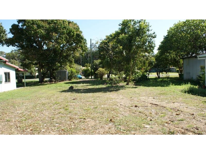 76 Melba Street, Armstrong Beach QLD 4737