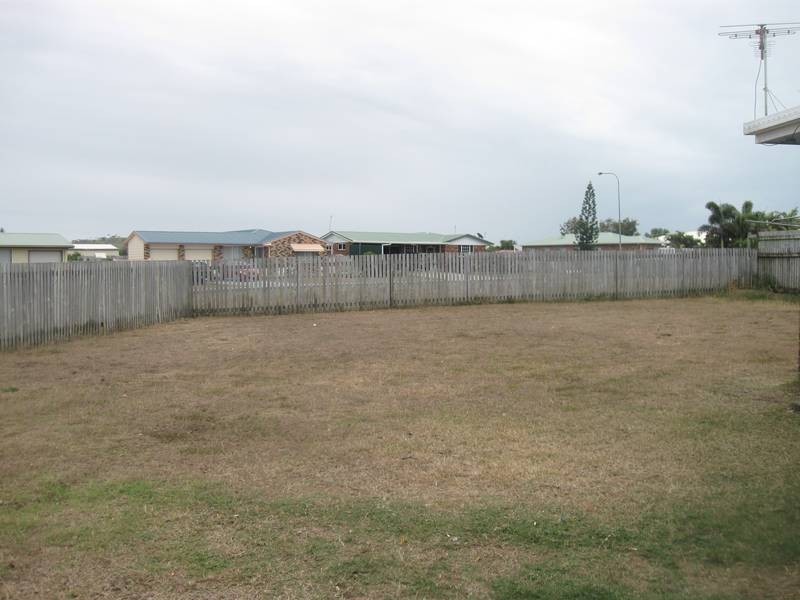 120 Rasmussen Avenue, Salonika Beach QLD 4740