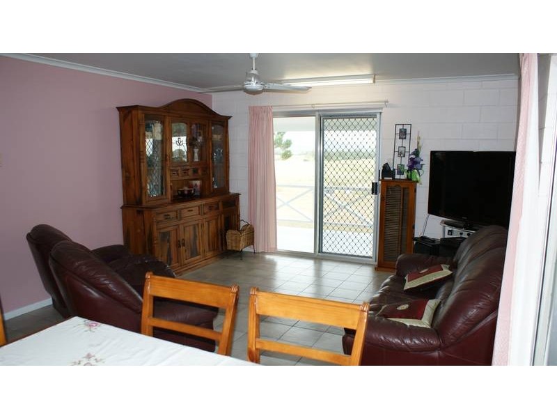 129 Smart Road, Koumala QLD 4738