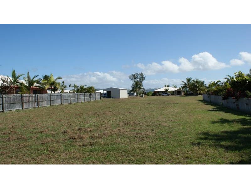 102 Rasmussen Avenue, Hay Point QLD 4740