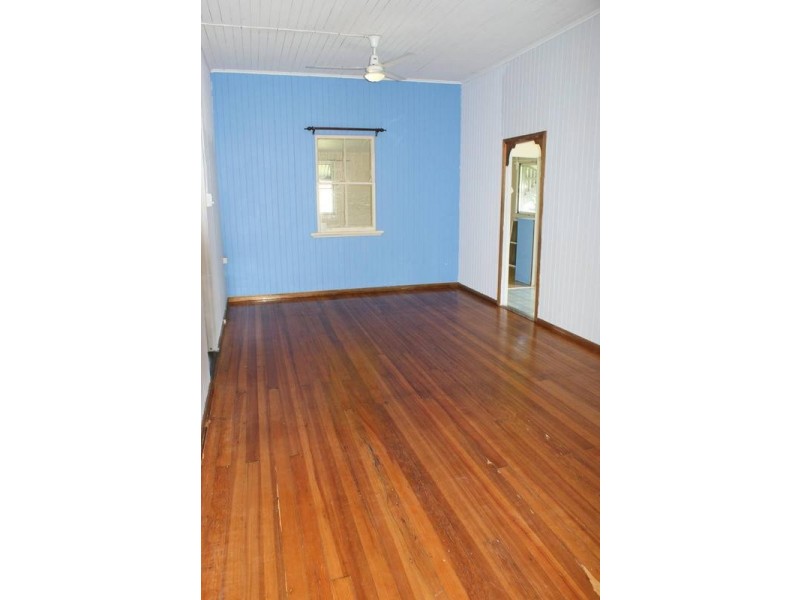 2 Anzac Street, Sarina QLD 4737