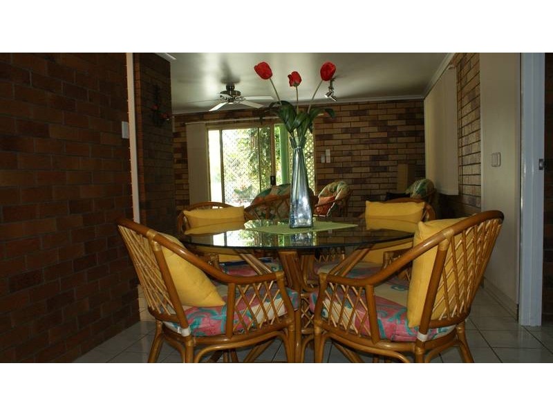 2/5 Campwin Beach Road, Campwin Beach QLD 4737