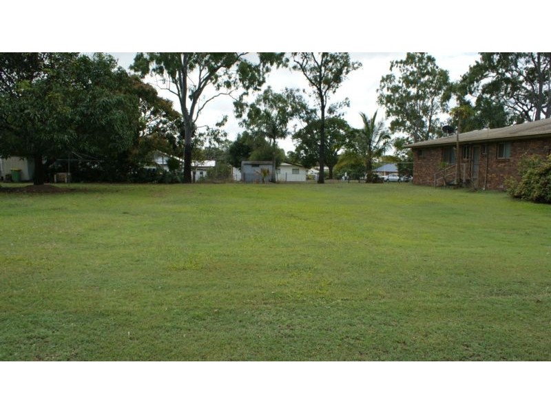 4 Noden Street, Sarina QLD 4737