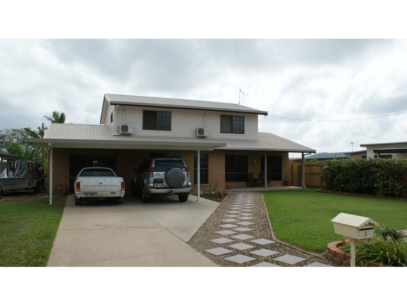 3 Cemetery Road, Sarina QLD 4737