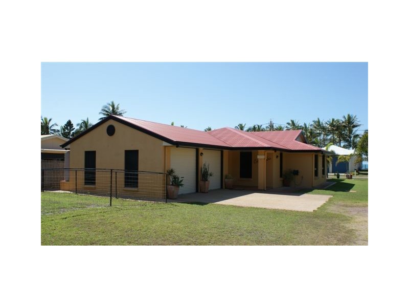 7 Zelma Street, Grasstree Beach QLD 4740
