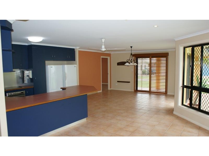 7 Zelma Street, Grasstree Beach QLD 4740