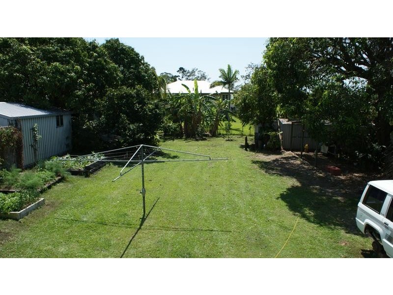 4 Venton Street, Sarina QLD 4737