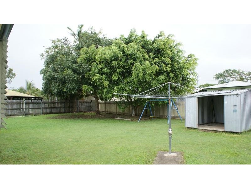 4 Elizabeth Street, Sarina QLD 4737