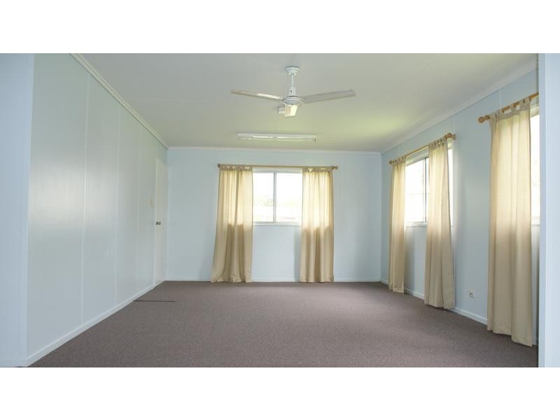 4 Elizabeth Street, Sarina QLD 4737